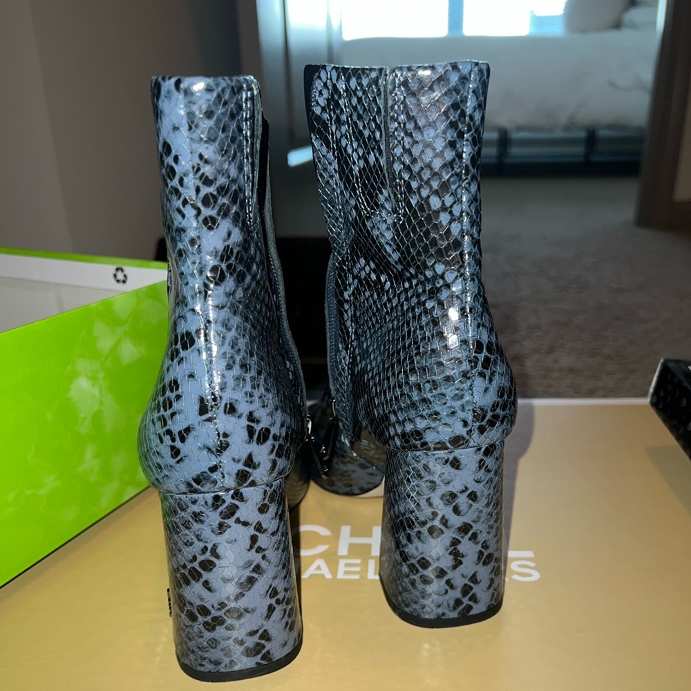 Booties - Picture 4 of 4